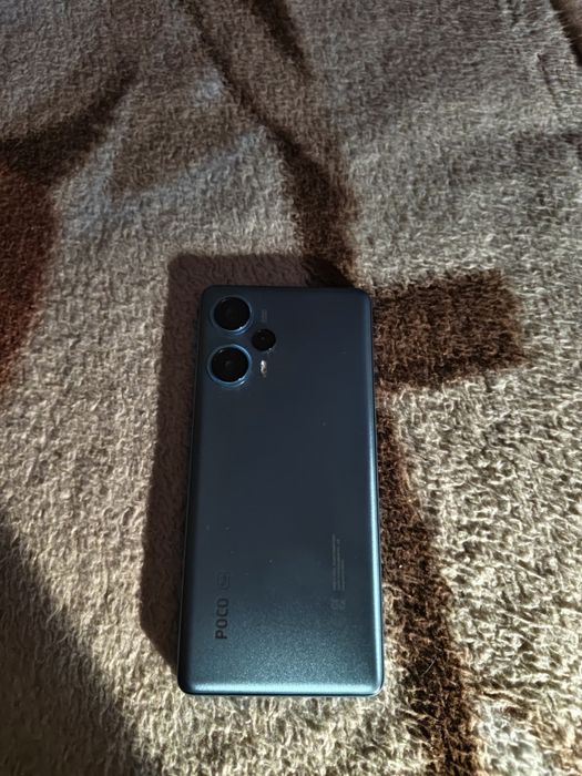 Poco F5 12/256 gb