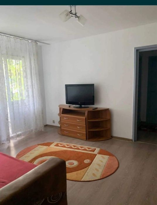 Caut colega de apartament
