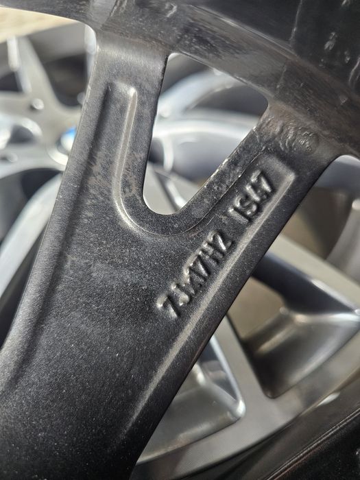Jante 5x112 BMW R17"