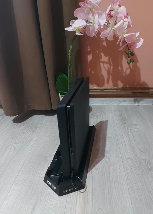 Stand Răcire și Încărcare Manete Playstation 4 Slim și Phat