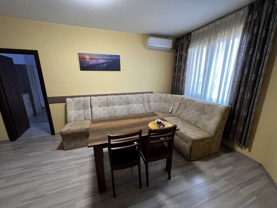 Тристаен апартамент в Съдийски