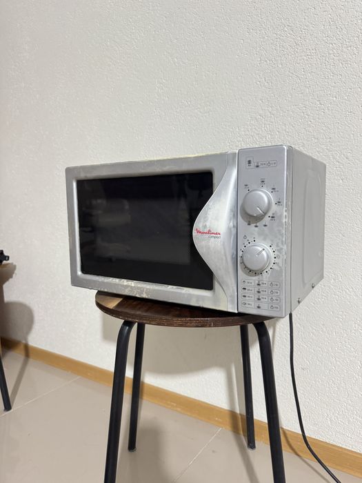 Микроволновая печь Moulinex