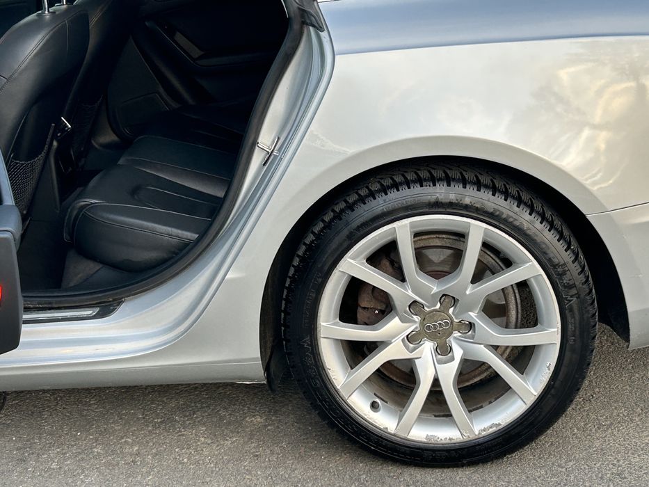 Audi A5 - S-Line - 2011 E5 - 2.0 - 170 HP - Full