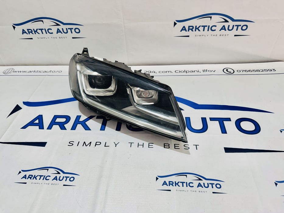 Far dreapta bixenon adaptiv VW Touareg  dupa 2015 cod 7P1941752B