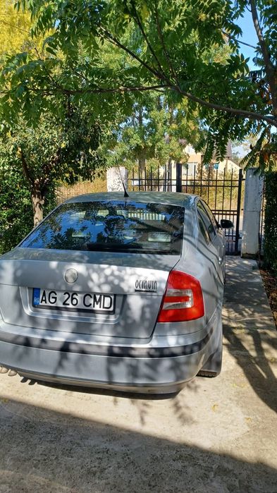 Vând skoda octavia