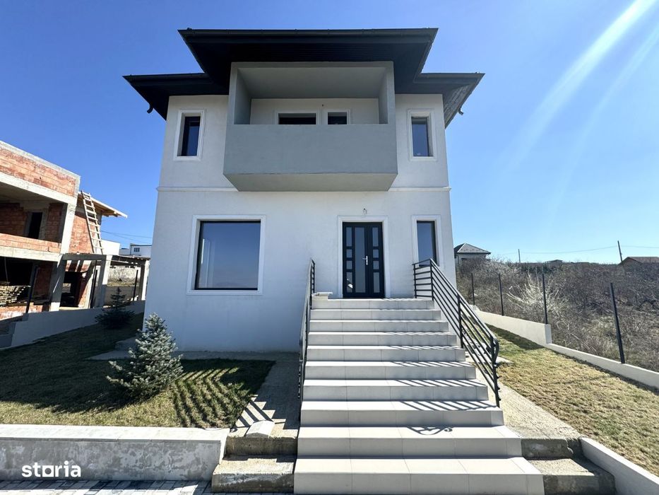 5 camere! CANALIZARE! Incalz in pard! Vila Tomesti