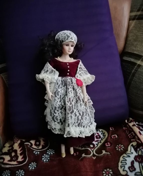 Papusa portelan Bisque