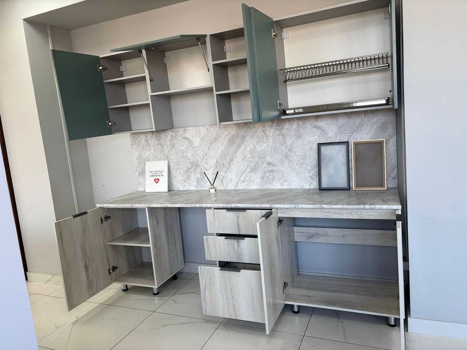 Кухонный гарнитур