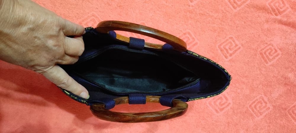 Женская сумочка из Тайланда.