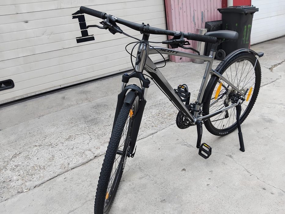 Vând bicicleta Scott sub din aluminiu