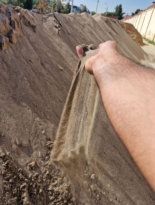 Qum Chinoz yuvilgan tozza. Песок Чиназ митий