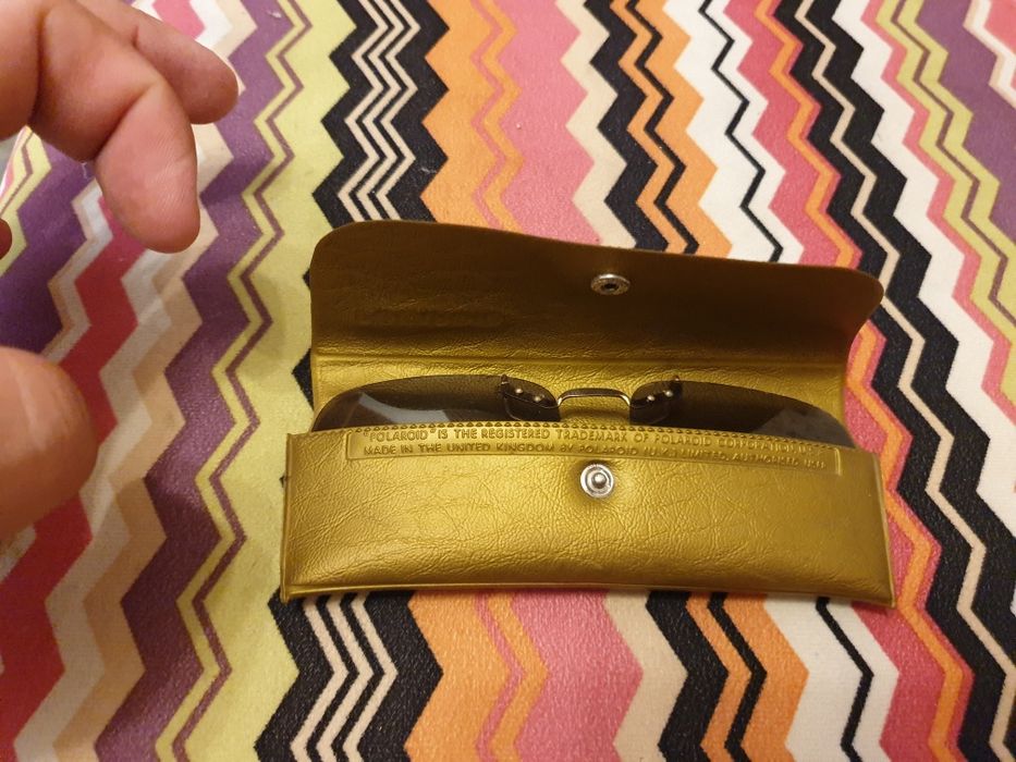 Ochelari detașabili Italia