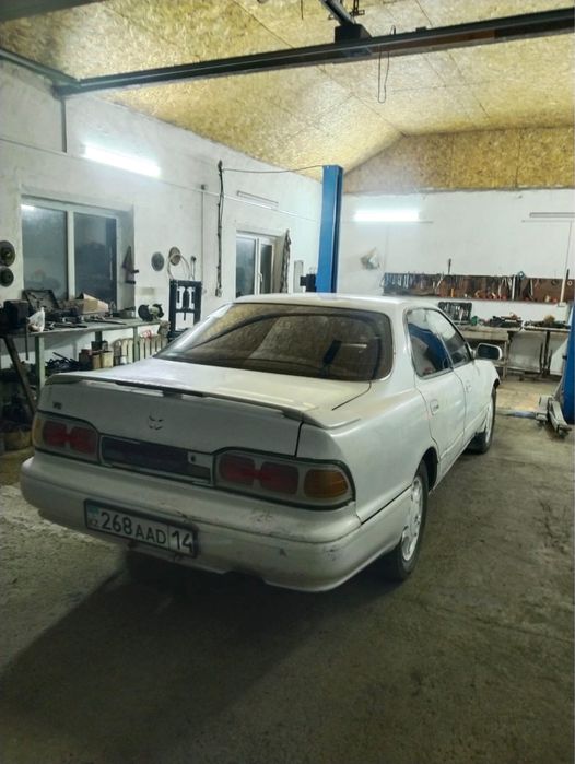 Продам машину тайота