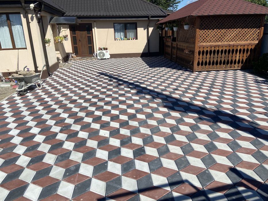 Vand si montez pavele 60 lei metru patrat 3de mai multe modele de pave