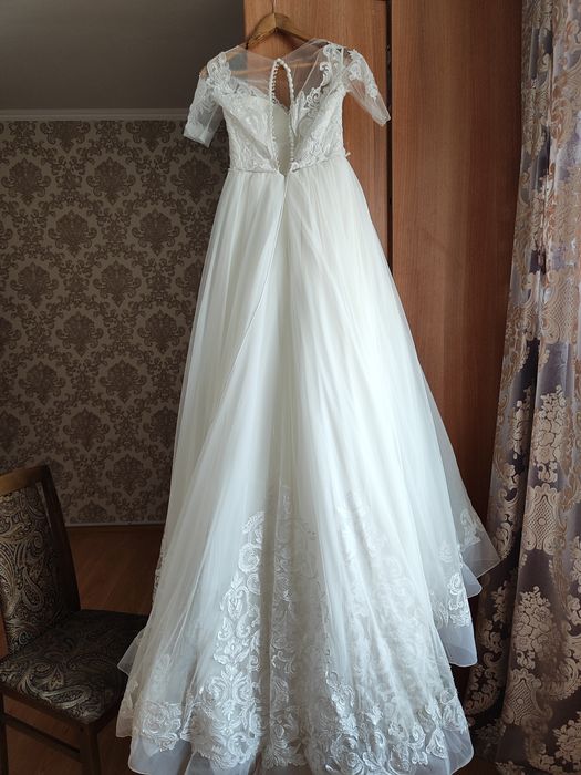 Свадебное платье