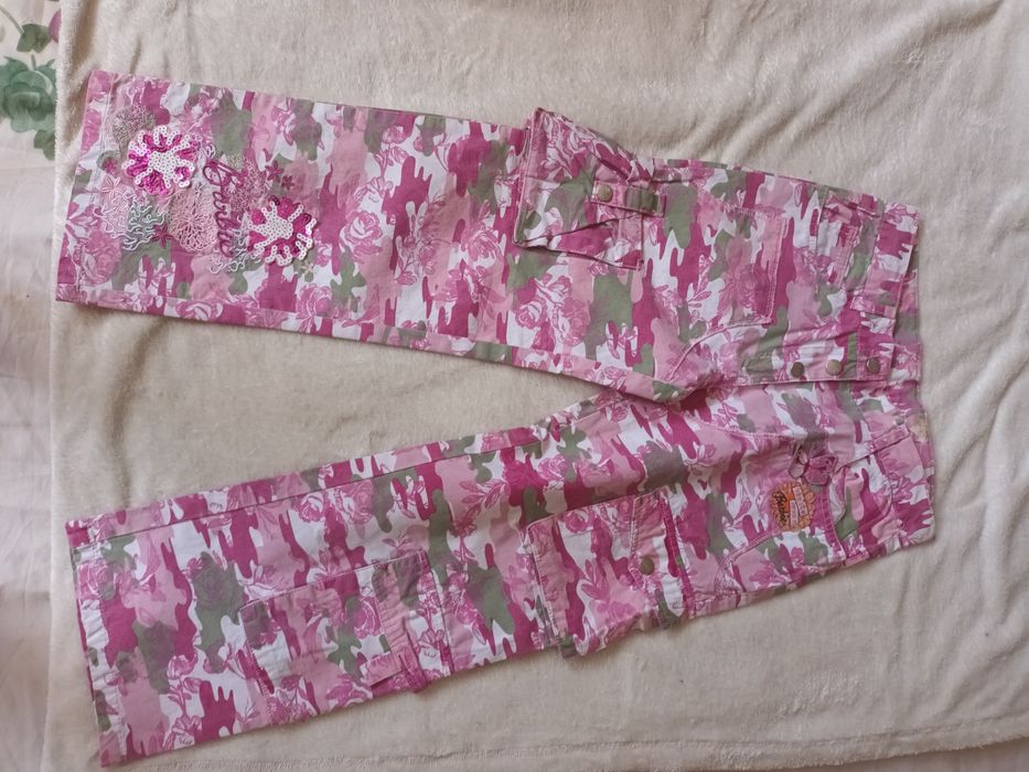 Продам брюки на девочку