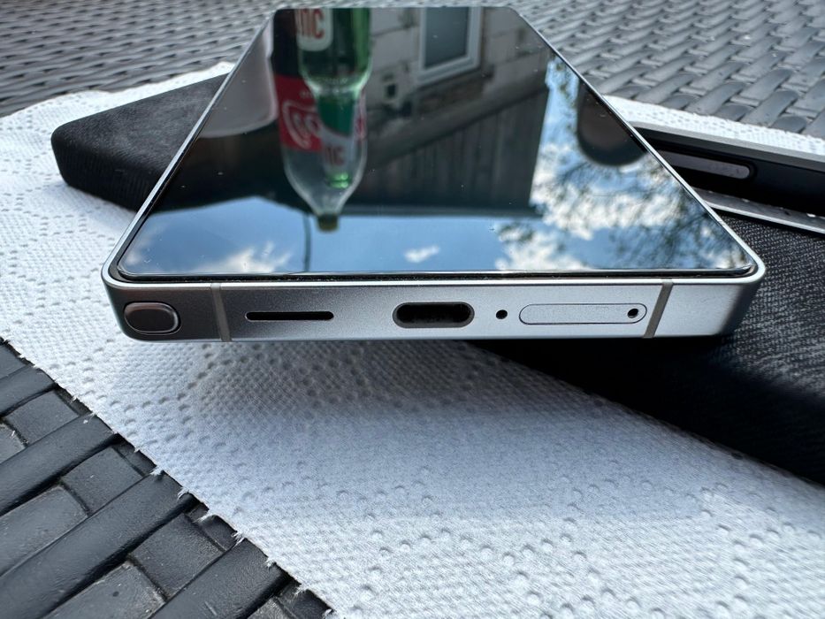 Samsung Galaxy S25Ultra Titanium White , in stare impecabilă, cutie și garanție valabilă