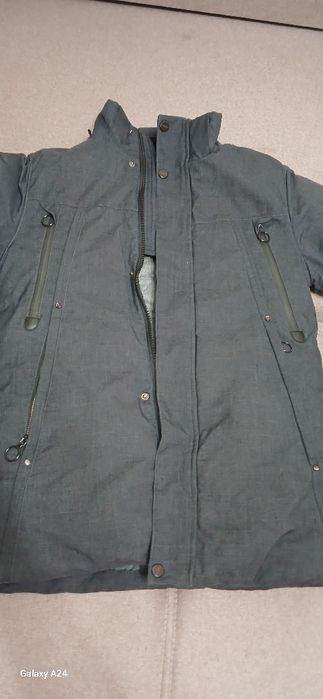 Продам куртку на мальчика зима