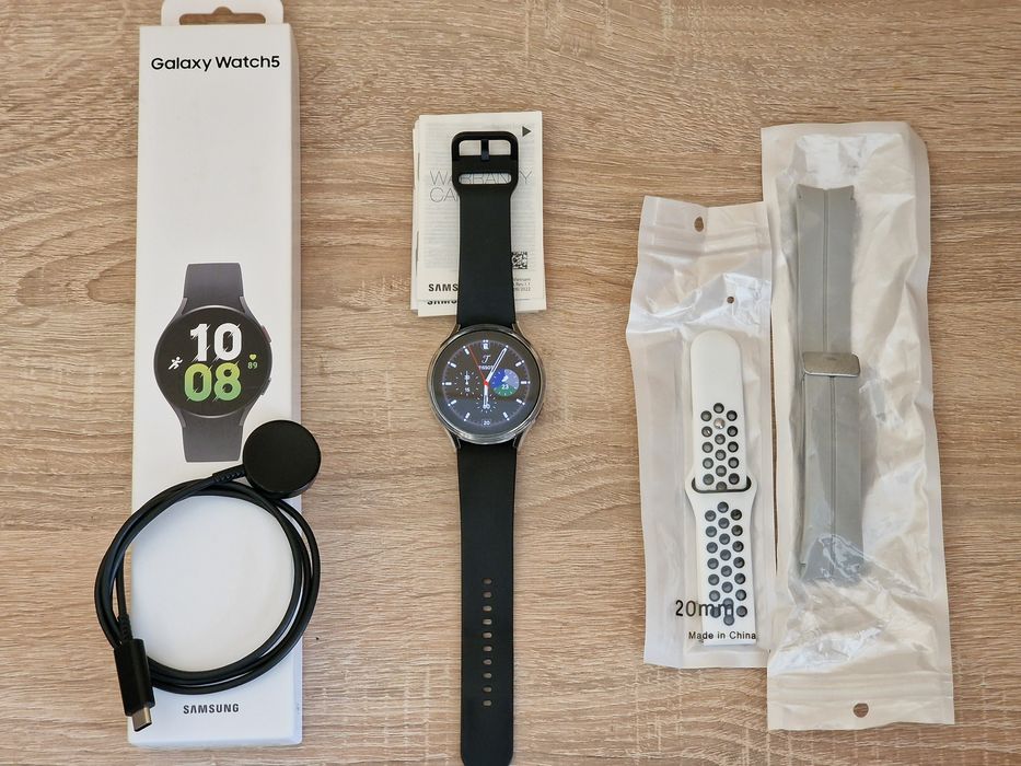 Samsung Watch 5 44mm Черен комплект