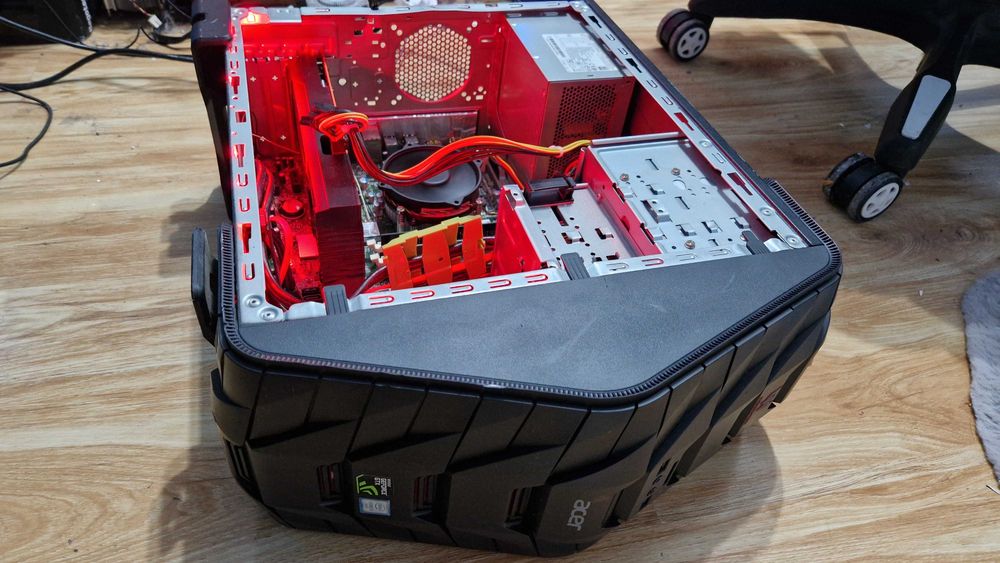 PC Gaming Predator i5/16GB DDR4/SSD+HDD/GTX 1060/WiFi/W11 la 1300lei