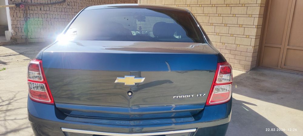 Chevrolet Cobalt sotiladi mokriy rangda