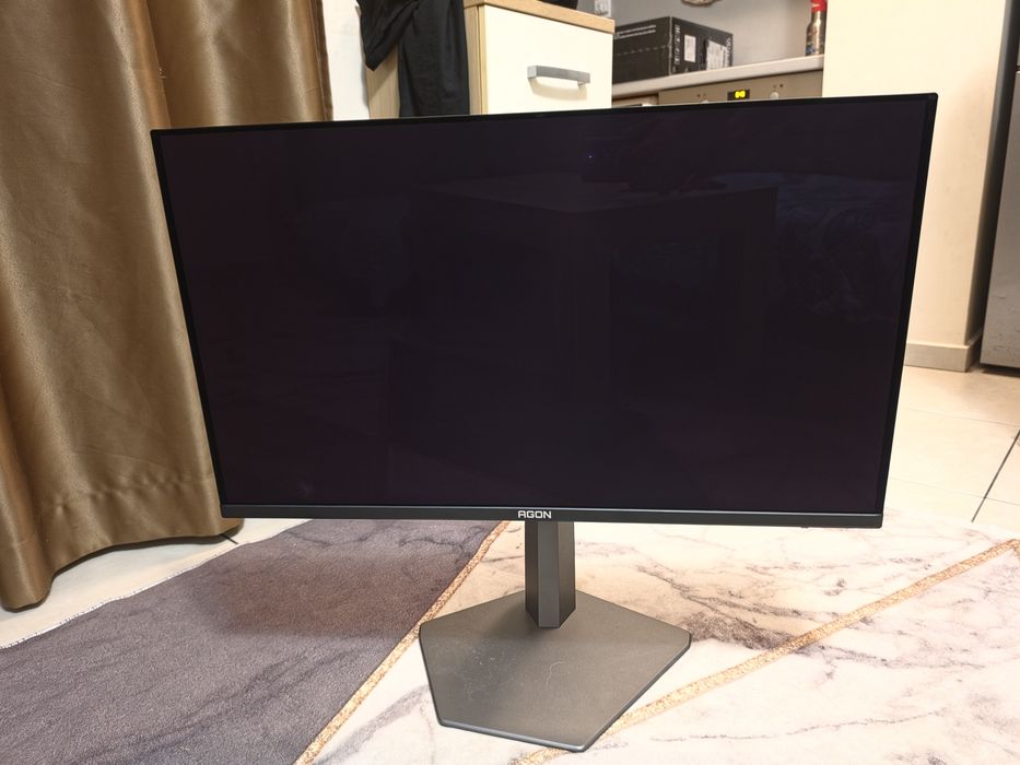 монитор 31.5 4К qd-oled 165 Hz, AOC AGON PRO AG326UD като нов