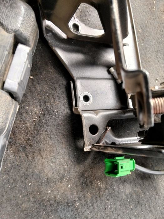 Кранштейн педалей сцепления и тормоза