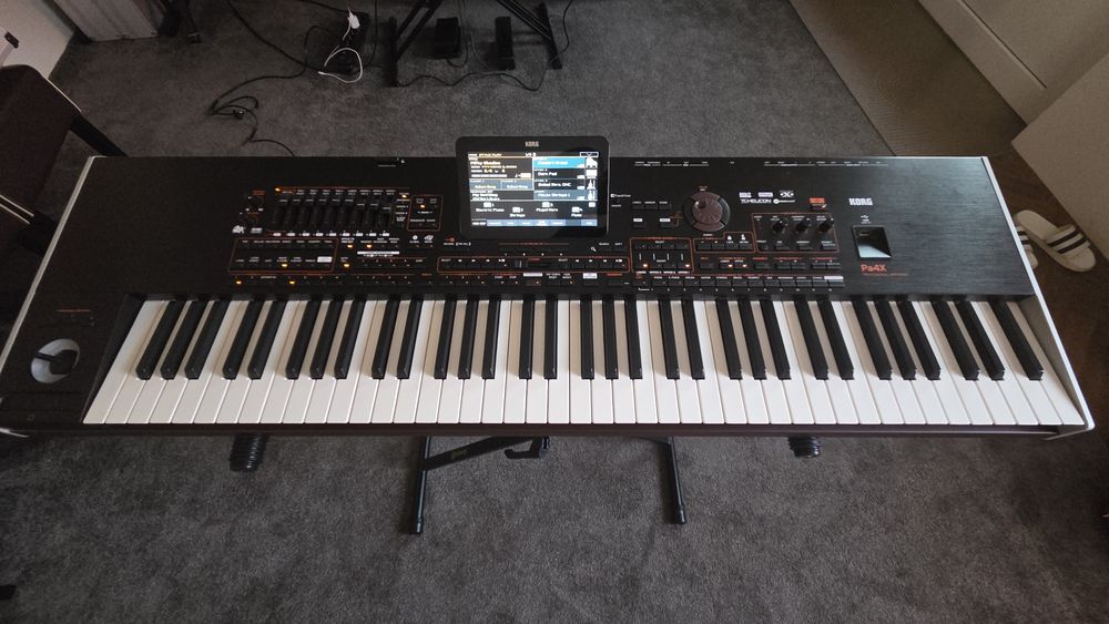 Vand Korg pa4x 76 cu SET