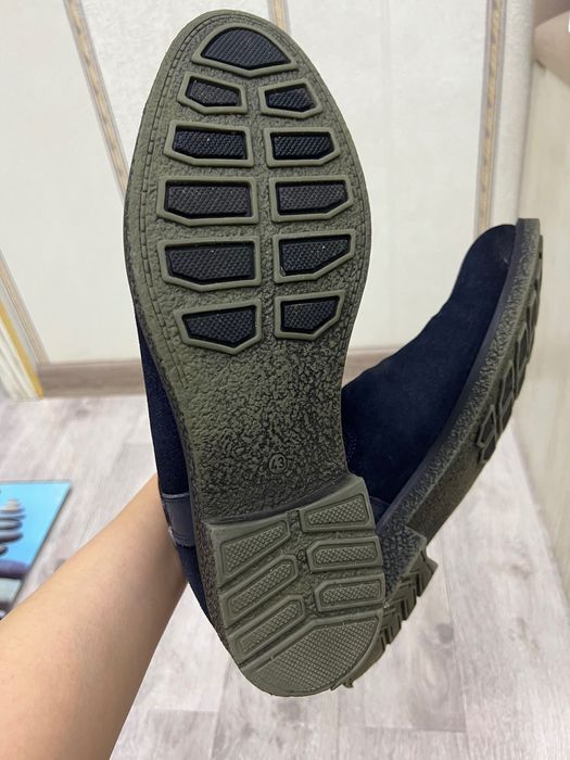 Мужские ботинки б/у  кожа замшевая размер 43 в отличном состоянии