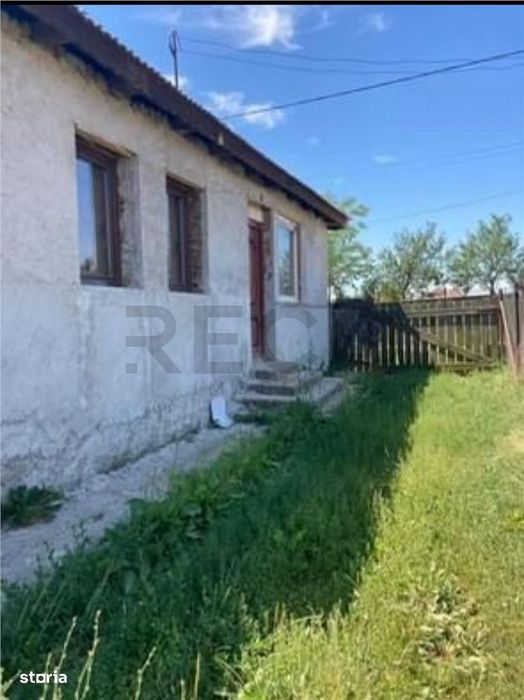 Reco  Casa cu teren 5800 mp in Ghenetea la strada asfaltata recent