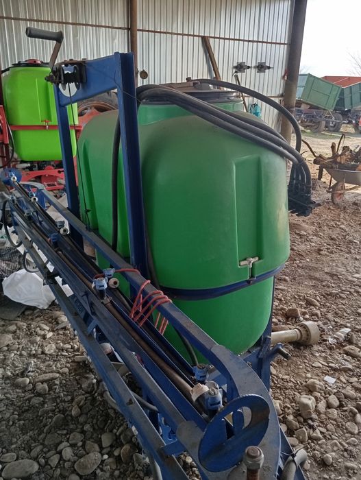 Met de vânzare 400 litri