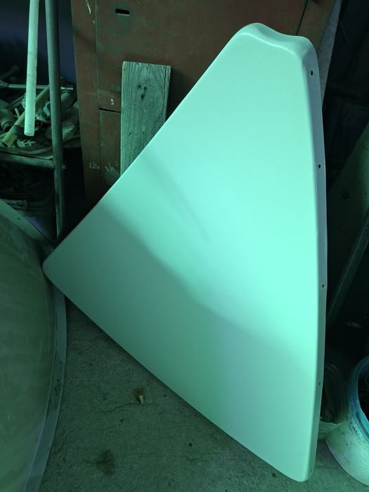 Спутниковая антенна с комплектующим