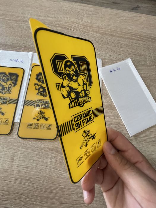 Folie ceramica iPhone 11,12,13,14 Pro Pro Max Samsung