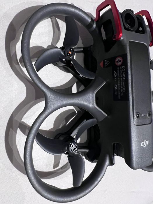 DJI Avata 2 Fly More Combo 3 Batteries