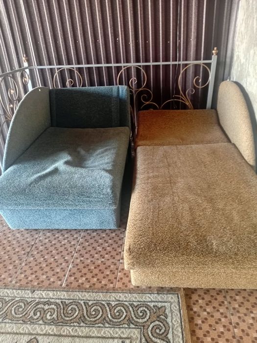 Продается кровать мини диван