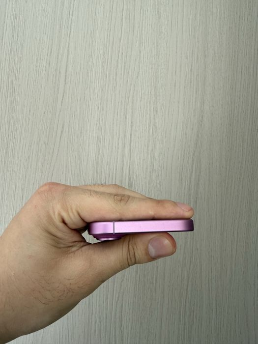 iPhone 16 128gb (розовый)