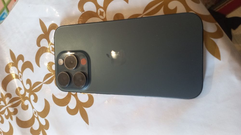 IPhone 15 pro сатылады