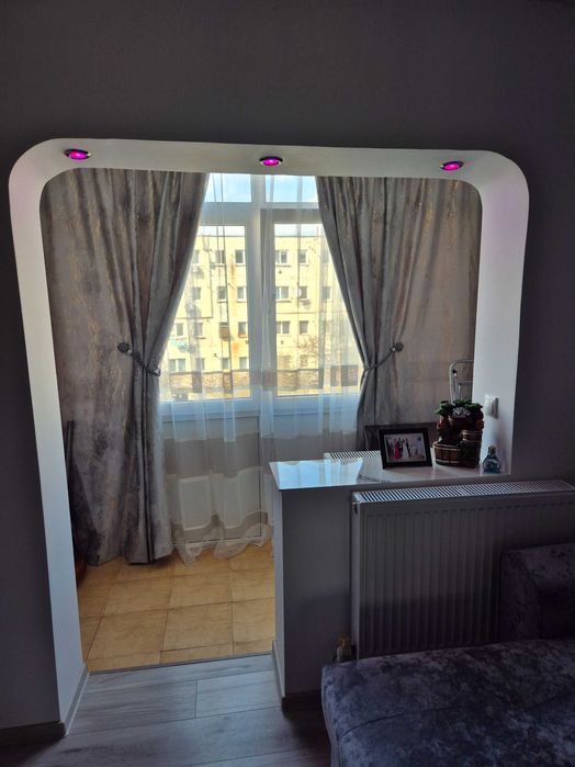 Vand apartament in roman