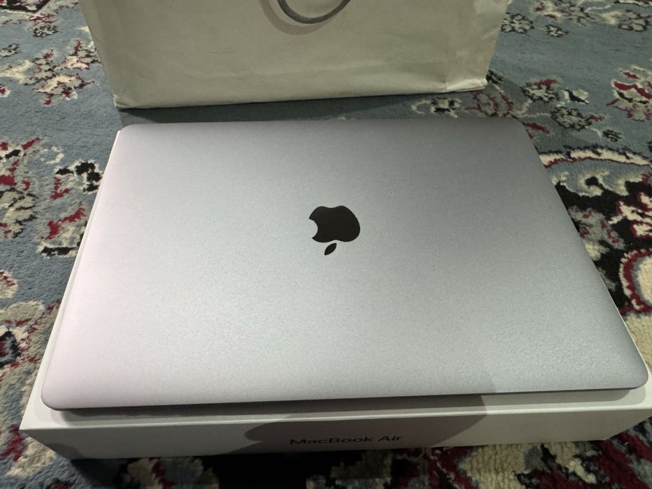 Срочно MacBookAir в хорошие руки