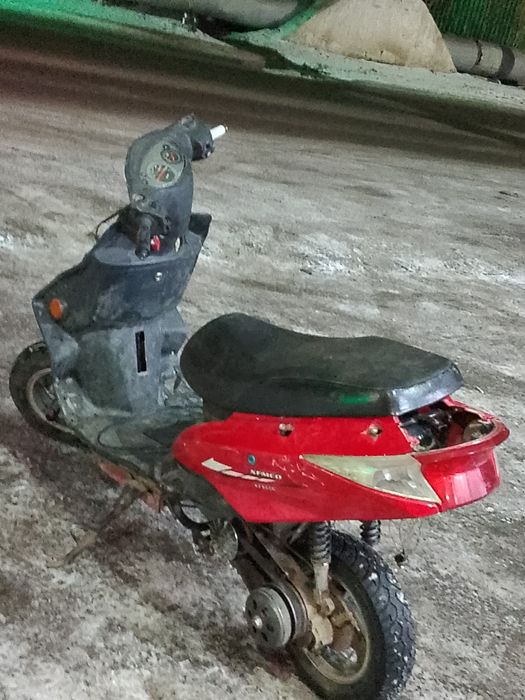 Продам скутер м8