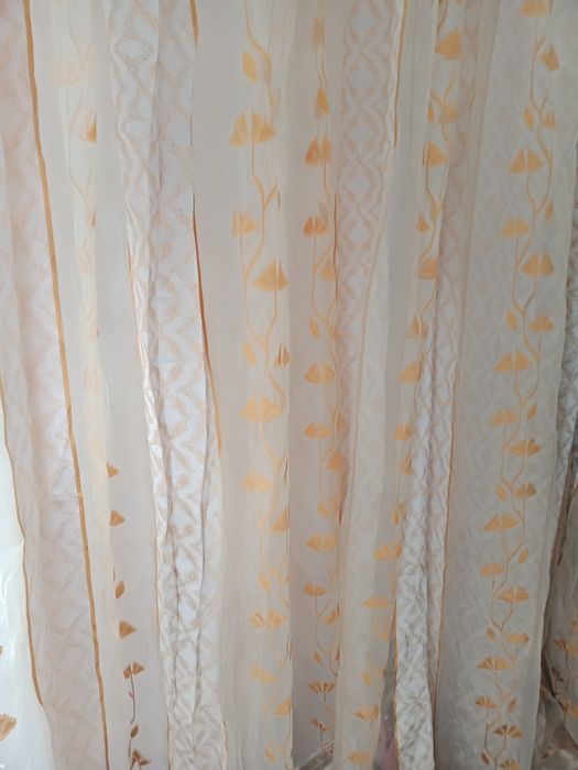 Тюль в хорошем состоянии