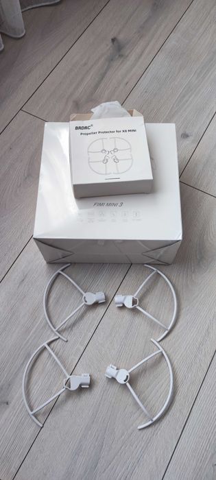 Drona Xiaomi Fimi Mini 3 - 9Km 32 Min range - 2 BAT Prot elice Helipad