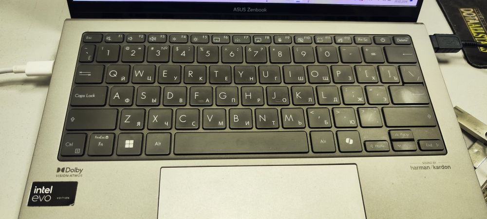 Продам Asus Zenbook