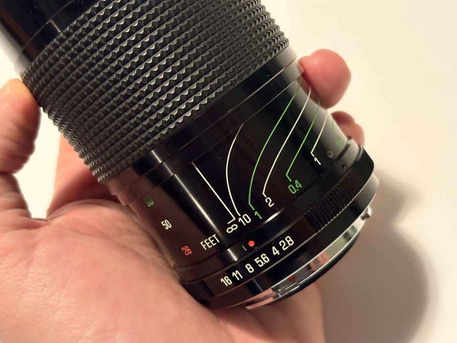 Obiectiv Vivitar Series 1 macro 28-90mm cu f2.8-3,5