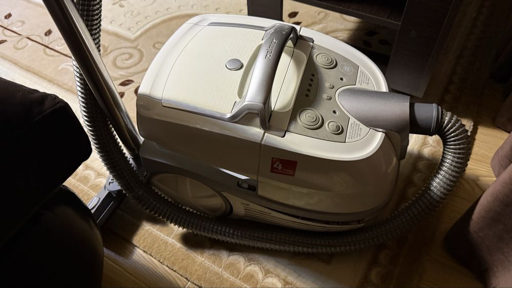 Пылесос zelmer 1700w