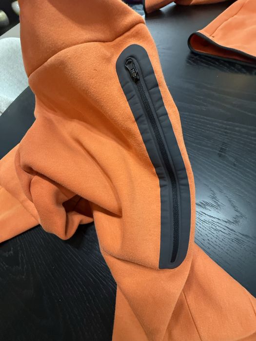 Оригинален Tech Nike Fleece