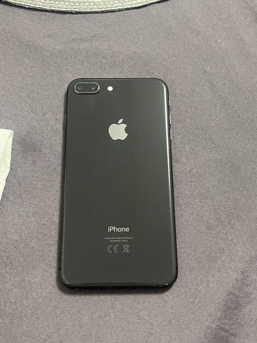 Iphone 8 plus cu urme de uzura