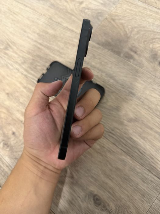 iphone 15 в хорошем состояний
