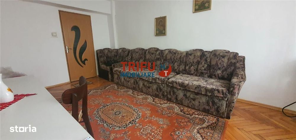 Apartament 3 camere de vanzare  zona Ampoi