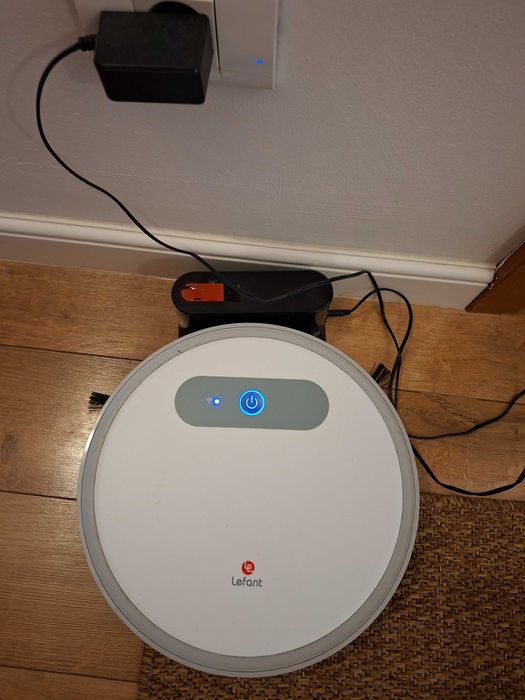 Aspirator robot Lefant